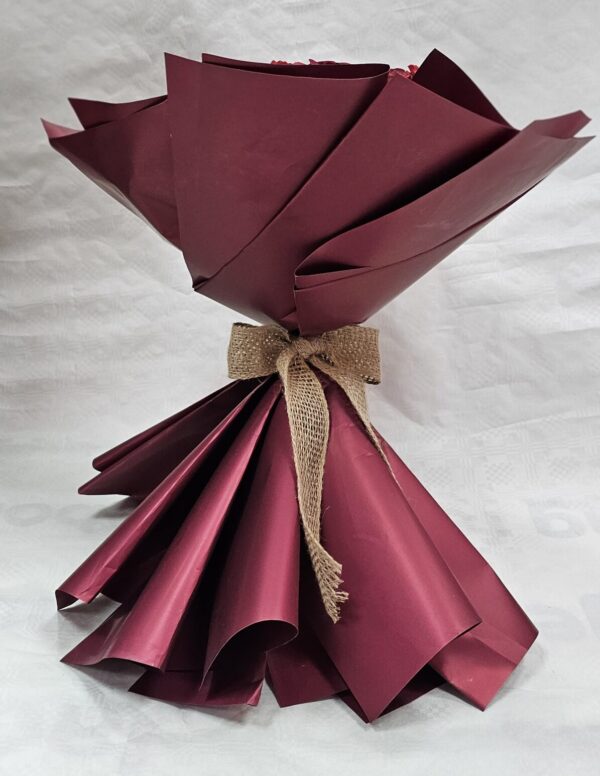 باقة ورد باللون الخمري