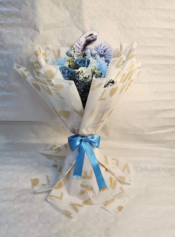 باقة من الزهور "مبروك الحمل"